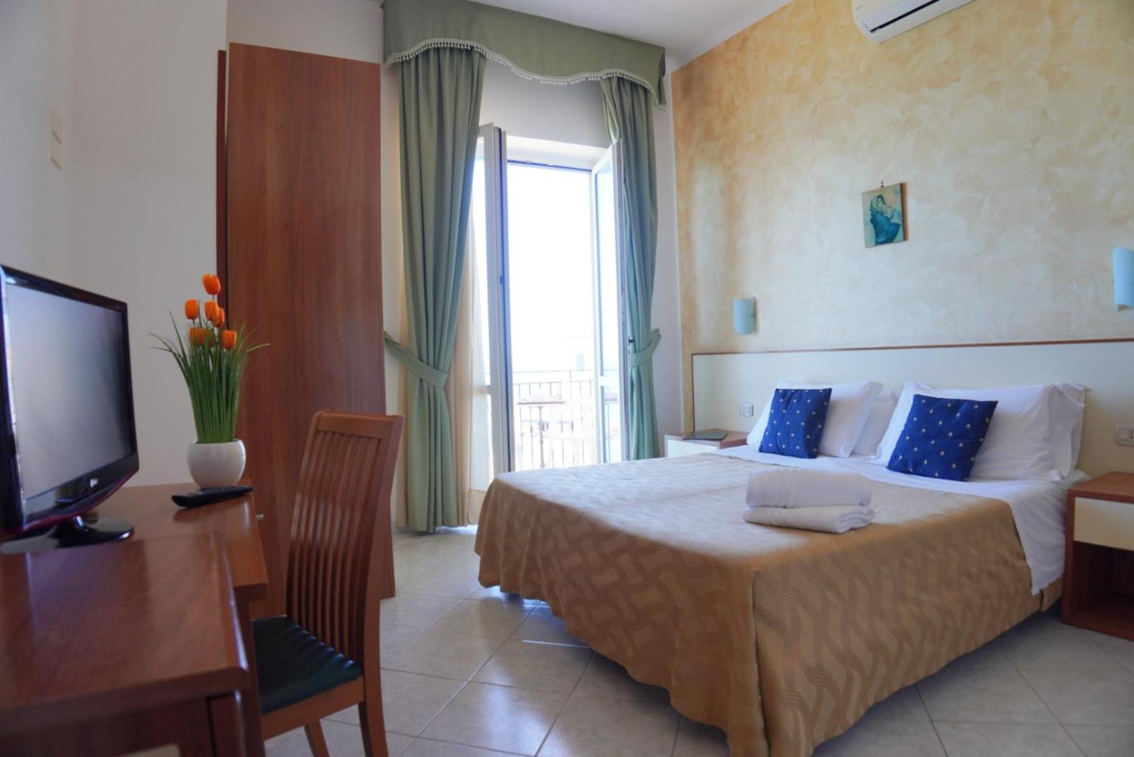 New Hotel Sonia Santa Maria di Castellabate Esterno foto